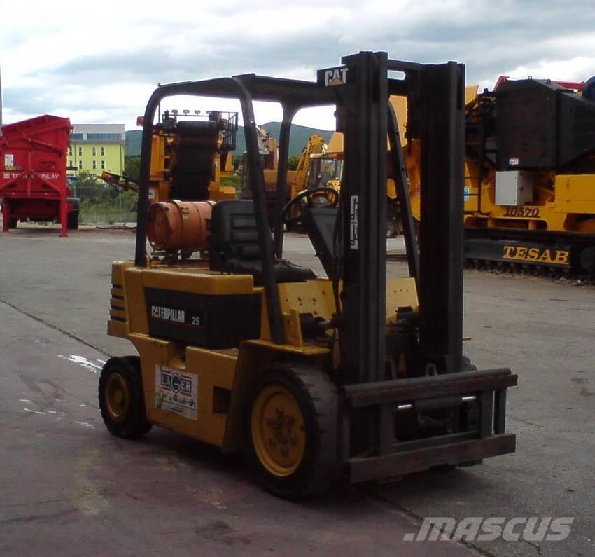 CAT GP25-2 Nestekaasutrukit