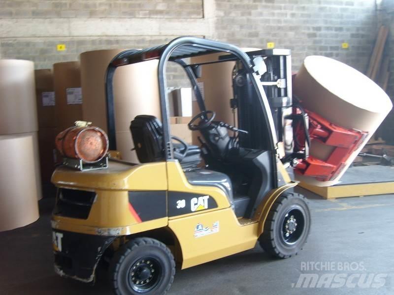 CAT GP30N Nestekaasutrukit