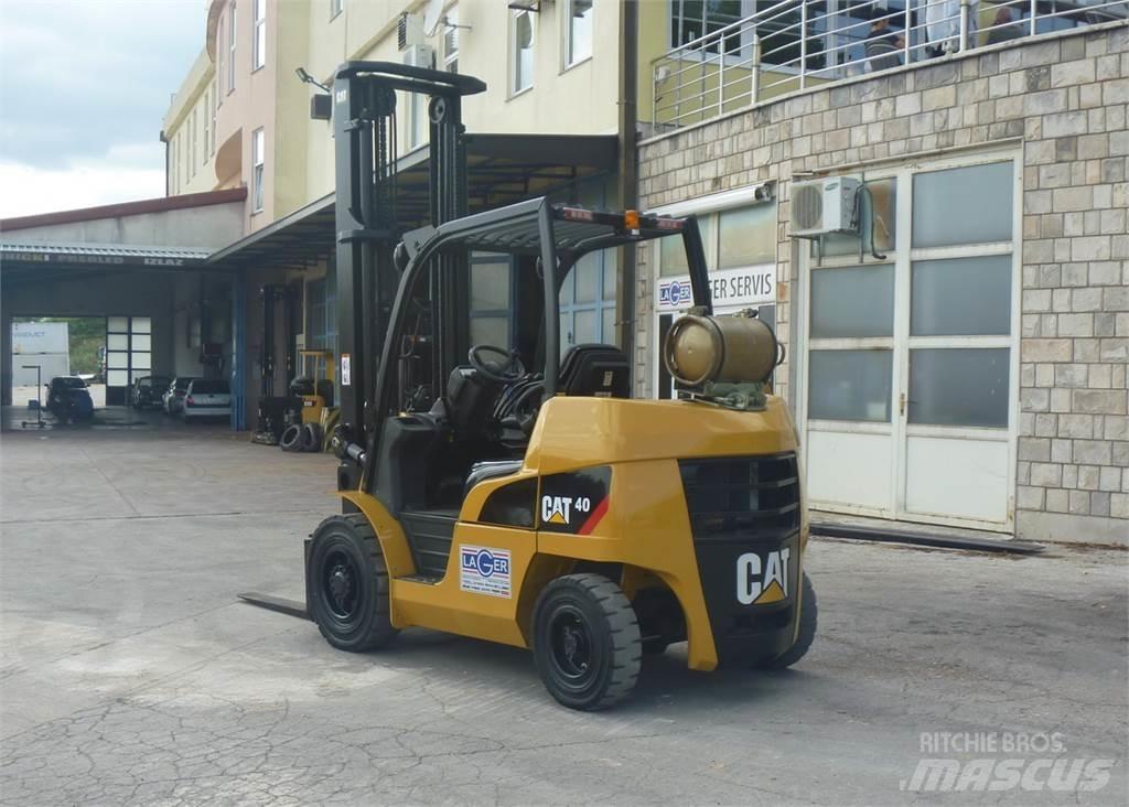 CAT GP40N Nestekaasutrukit