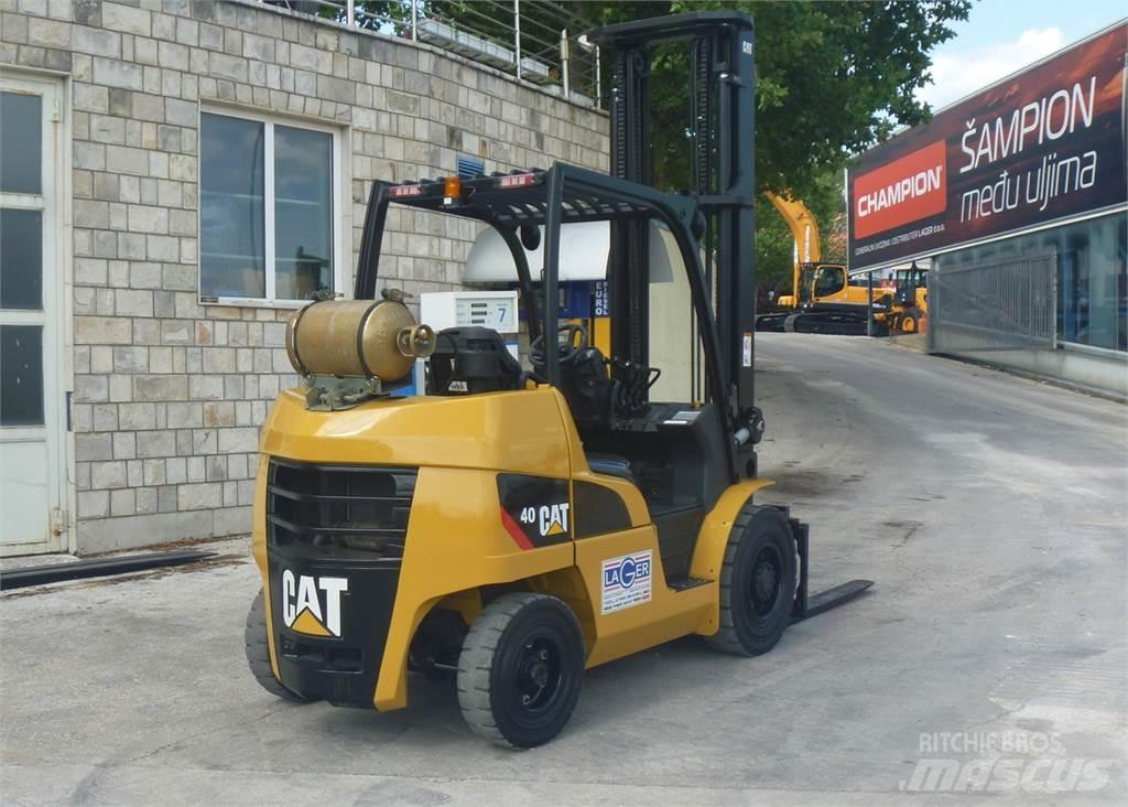 CAT GP40N Nestekaasutrukit