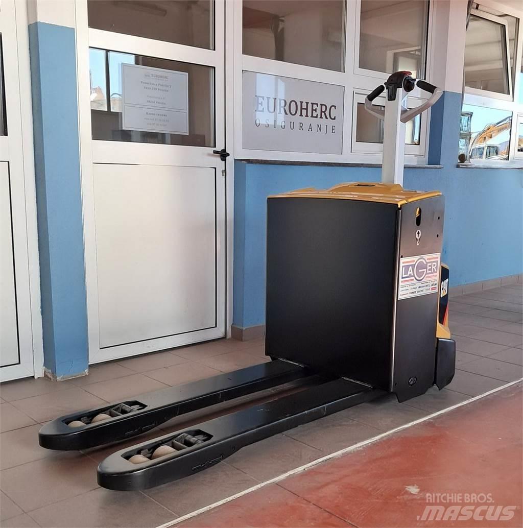 CAT NPP20N2 Lavansiirtotrukit