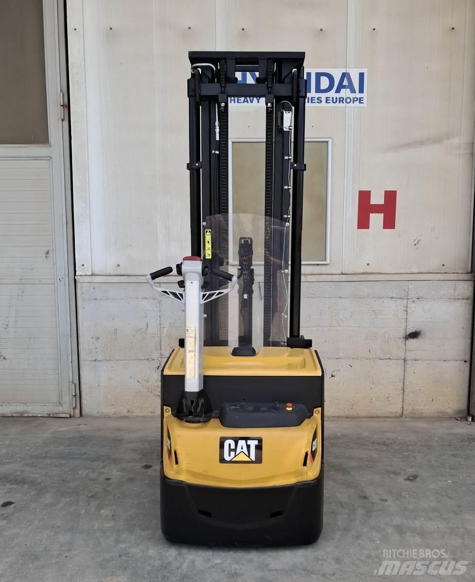 CAT NSP16N2 Lavansiirtotrukit