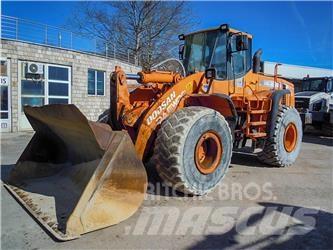 Doosan DL400 Pyöräkuormaajat