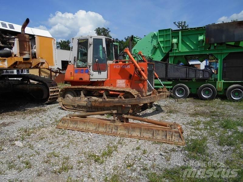Fiat-Hitachi FD-145-1T Telaketjupuskutraktorit
