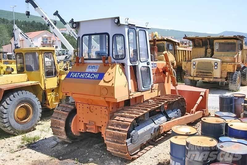 Fiat-Hitachi FD 20 Telaketjupuskutraktorit