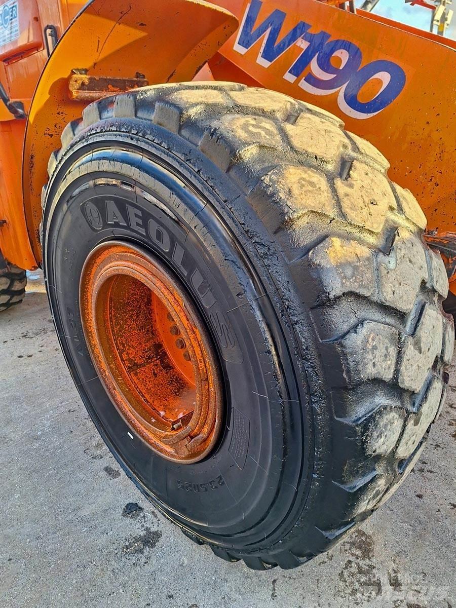 Fiat-Kobelco W190 Pyöräkuormaajat