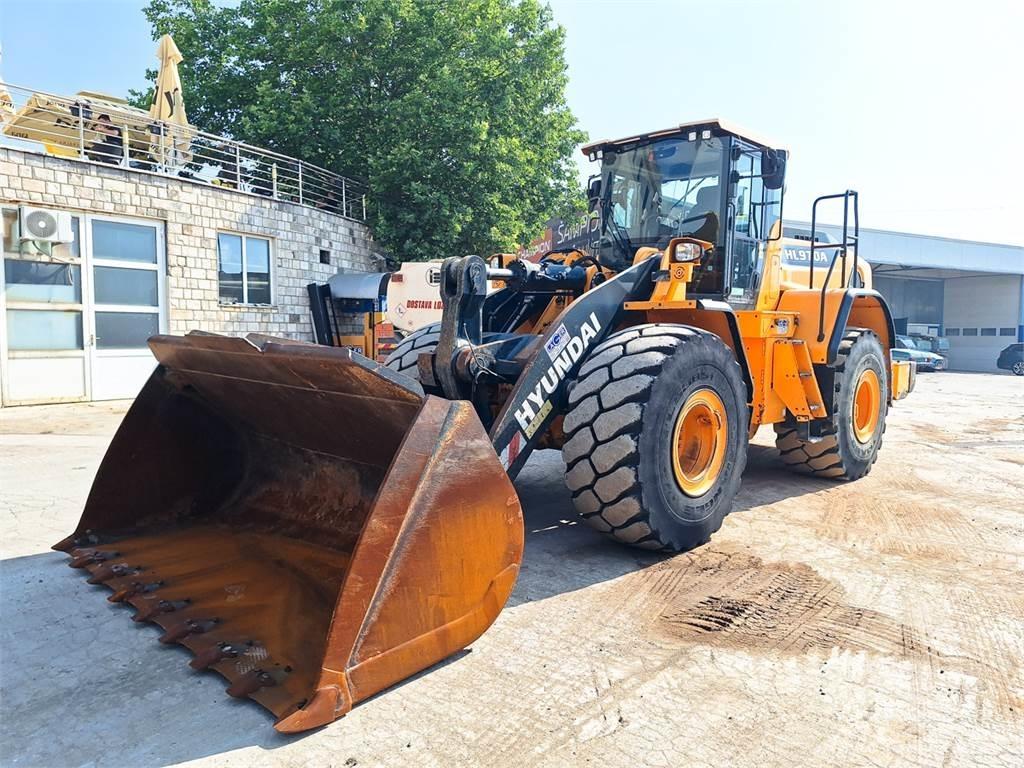 Hyundai HL970A Pyöräkuormaajat