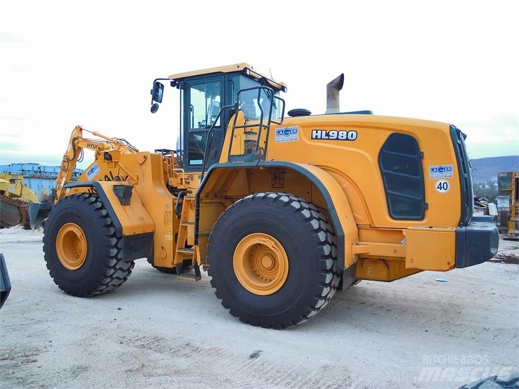 Hyundai HL980 Pyöräkuormaajat