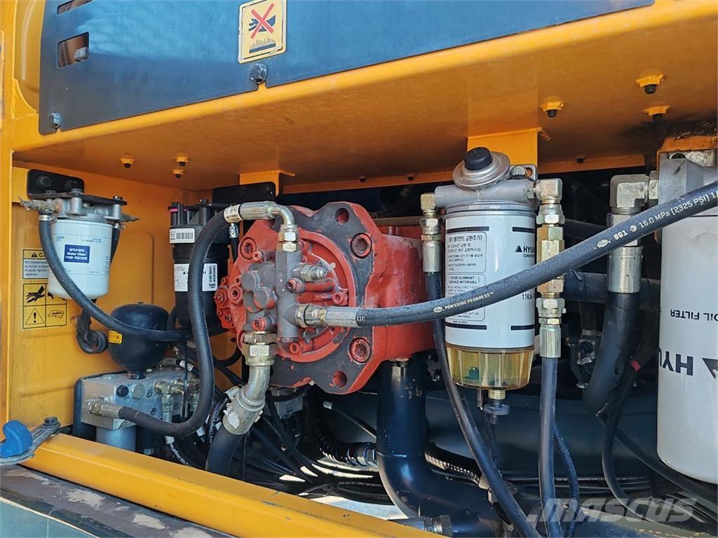 Hyundai HX330L Telakaivukoneet