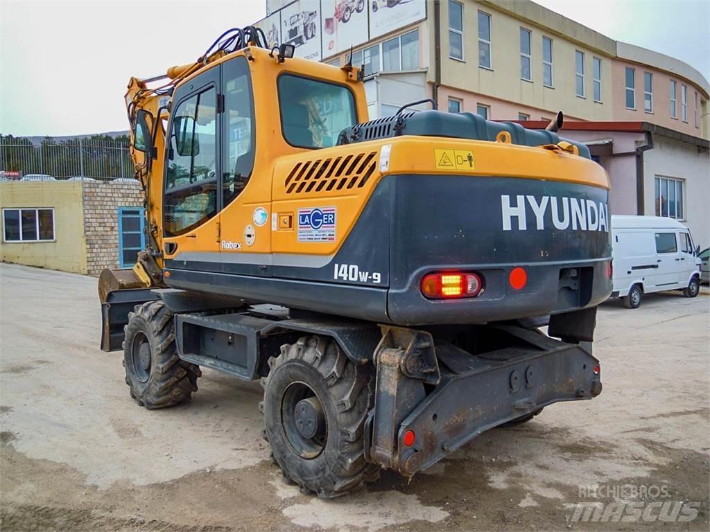 Hyundai R140W-9 Pyöräkaivukoneet