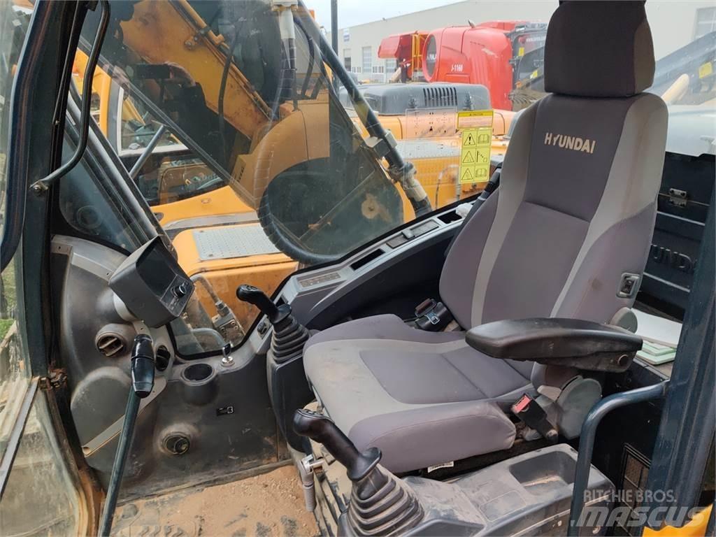 Hyundai R220LC-9S Telakaivukoneet