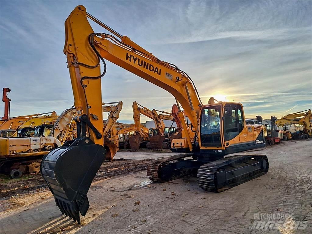Hyundai R220LC-9S Telakaivukoneet