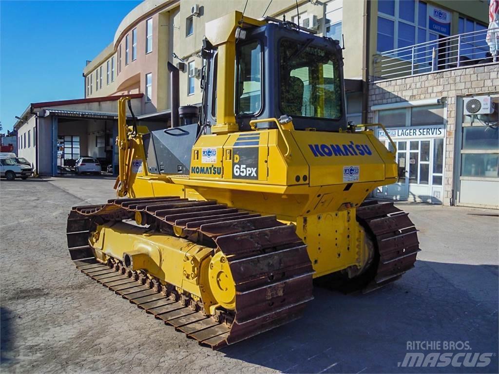 Komatsu D65PX-15EO Telaketjupuskutraktorit