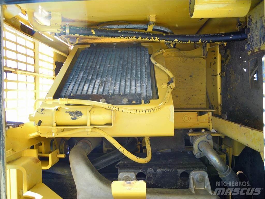 Komatsu PC340NLC-6K Telakaivukoneet