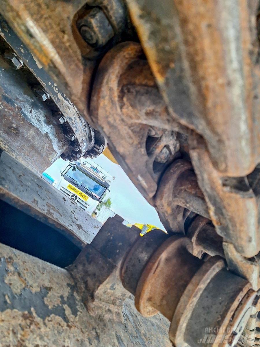Komatsu PC340NLC-7K Telakaivukoneet