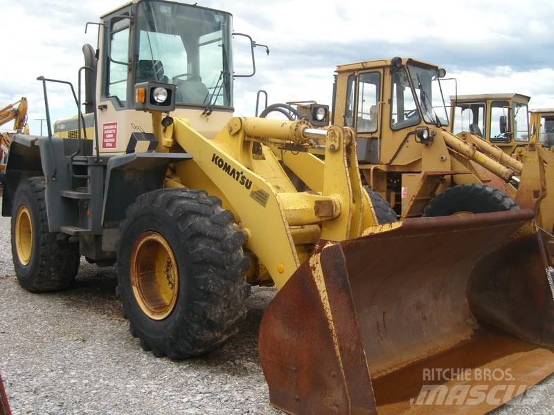 Komatsu WA320-3H Pyöräkuormaajat
