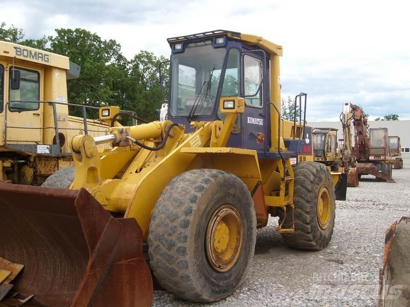 Komatsu WA350 Pyöräkuormaajat