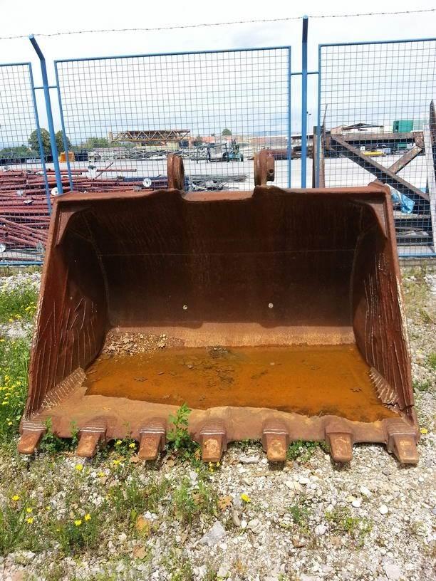  KORPA / BUCKET 1350mm Muut koneet