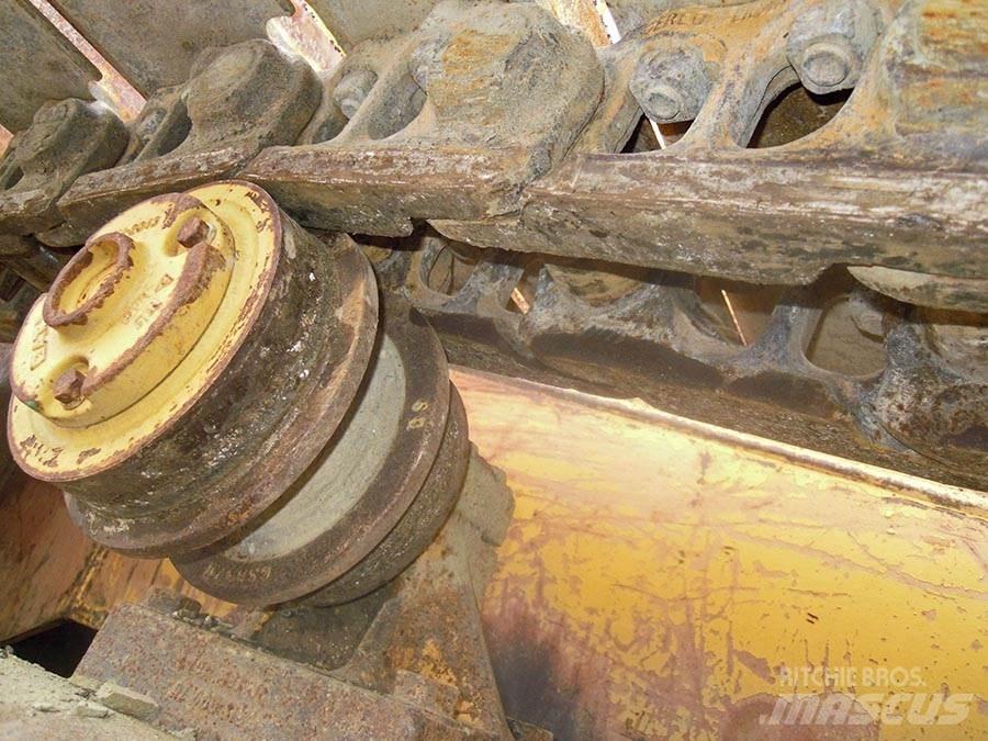 Liebherr PR 732 L Telaketjupuskutraktorit