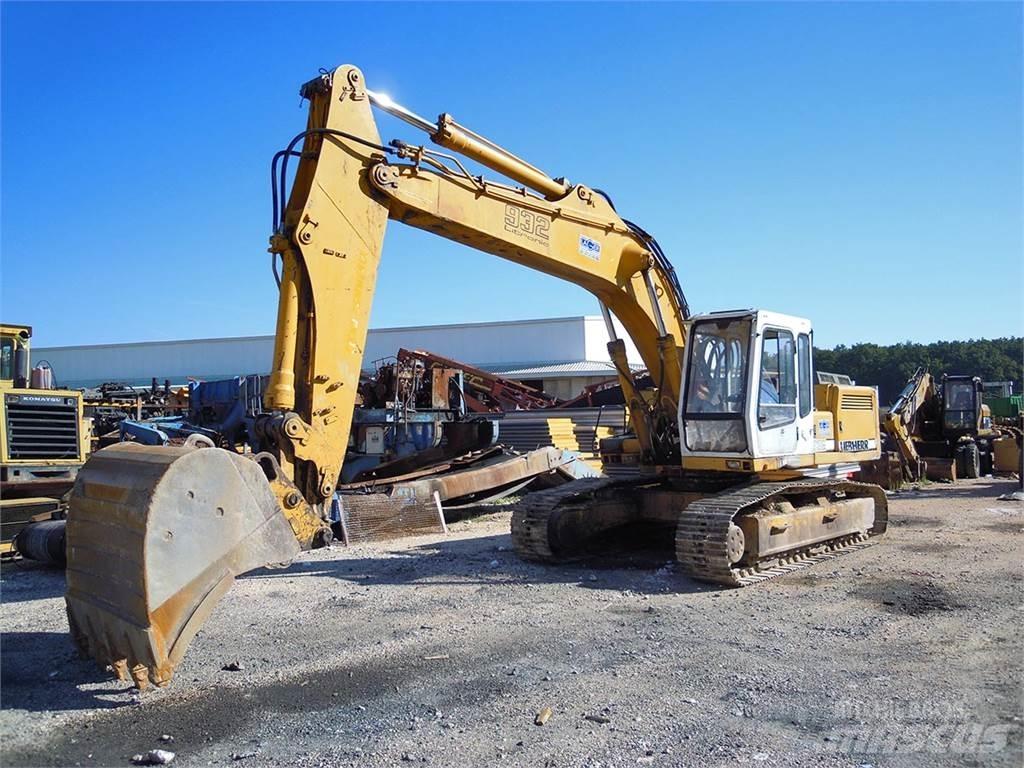 Liebherr R932HDSL Telakaivukoneet