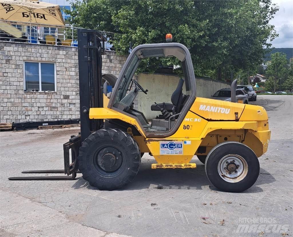 Manitou MC 30 Dieseltrukit