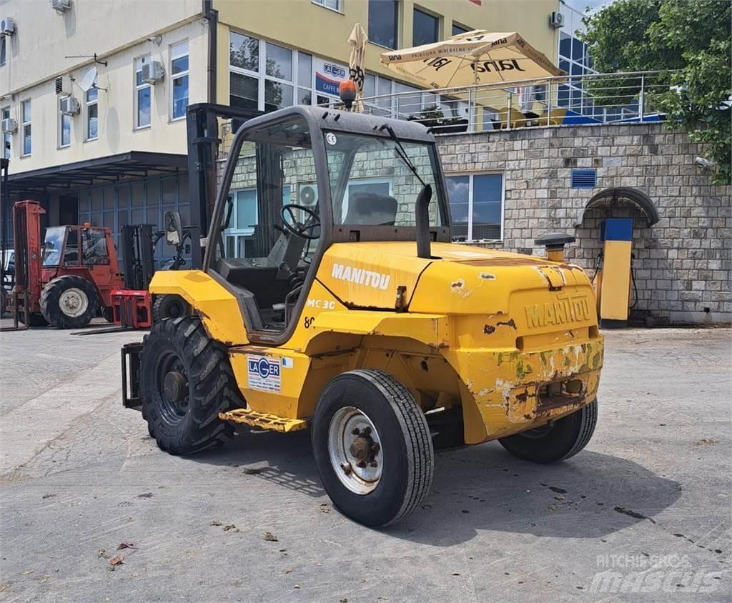 Manitou MC 30 Dieseltrukit