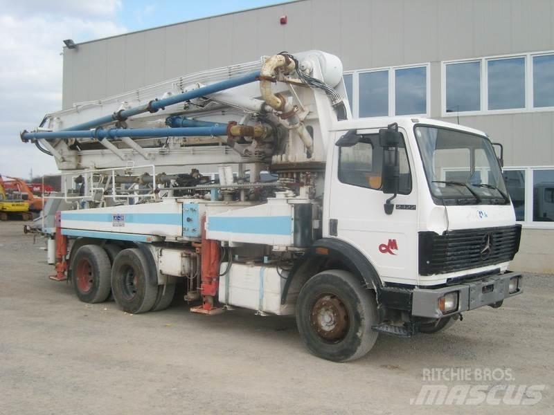 Mercedes-Benz 2422 Betonipumppuautot