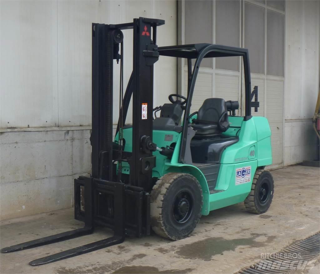 Mitsubishi FD40N Dieseltrukit
