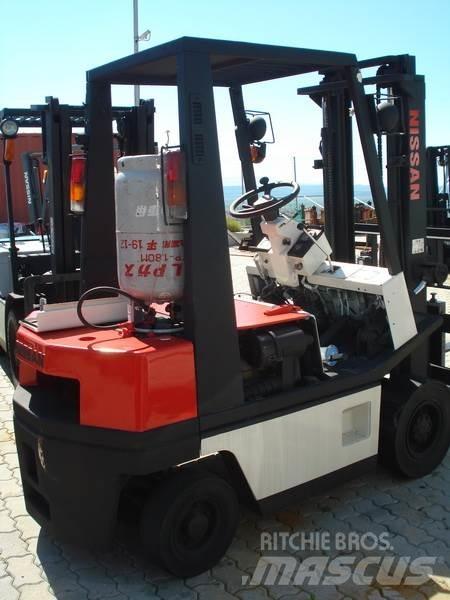 Nissan NH01A15 Muut haarukkatrukit