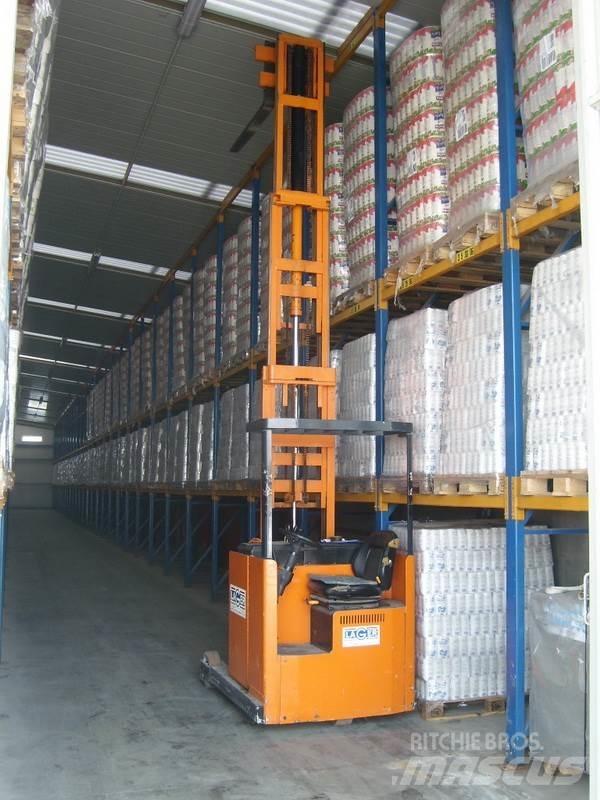 Still WAGNER EFSM 125R Lavansiirtotrukit