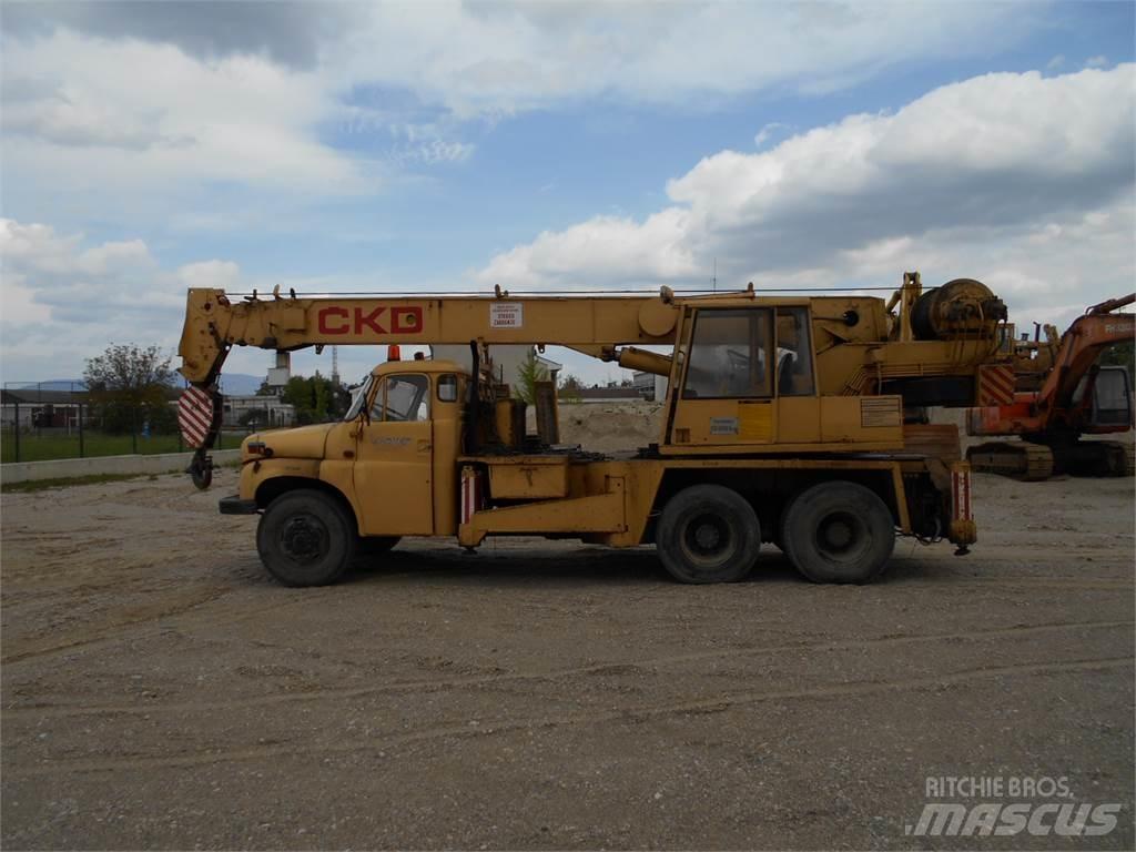 Tatra AD 20 RT-nosturit