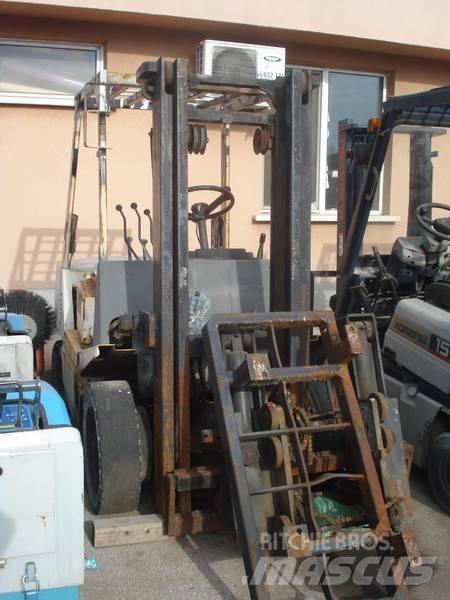 TCM FG25N2S Muut haarukkatrukit