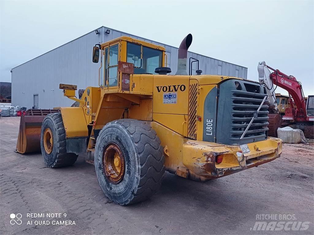 Volvo L180E Pyöräkuormaajat