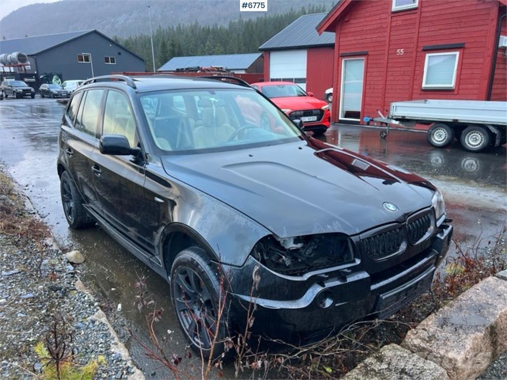 BMW x3 2.0 D 4x4 Pakettiautot