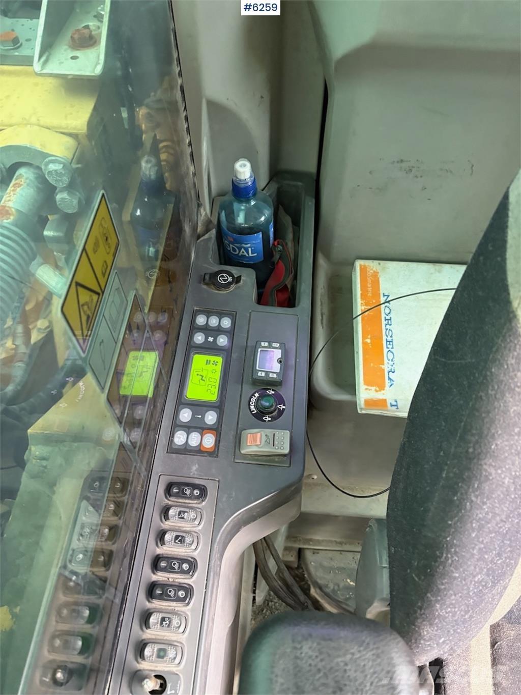 CAT 324 E Telakaivukoneet