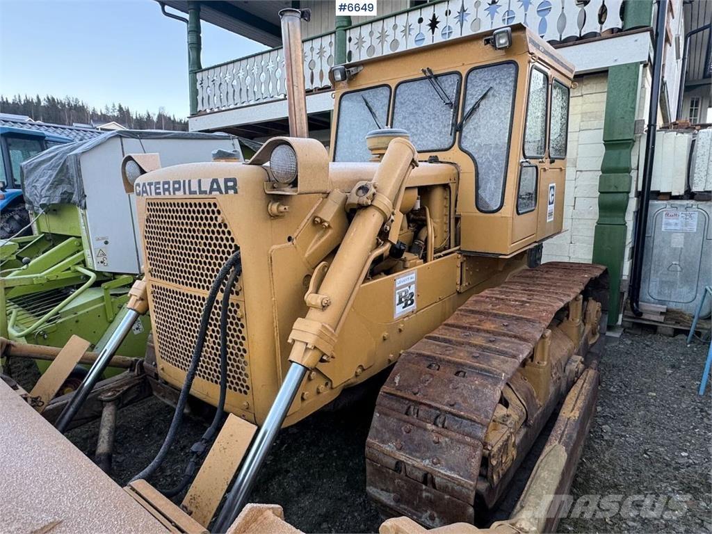 CAT D6C Dozer Telaketjupuskutraktorit