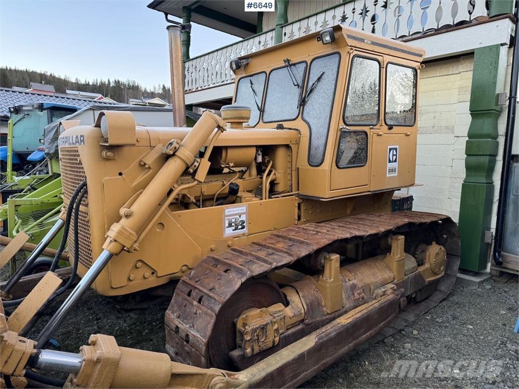 CAT D6C Dozer Telaketjupuskutraktorit