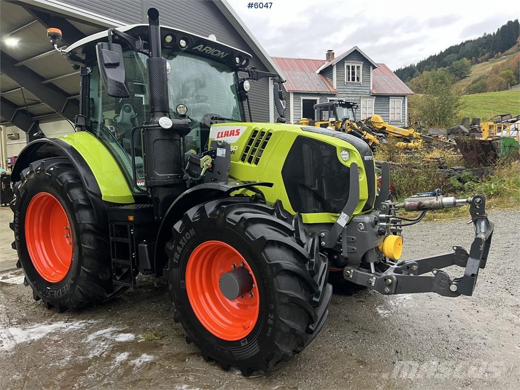 CLAAS 550 Traktorit