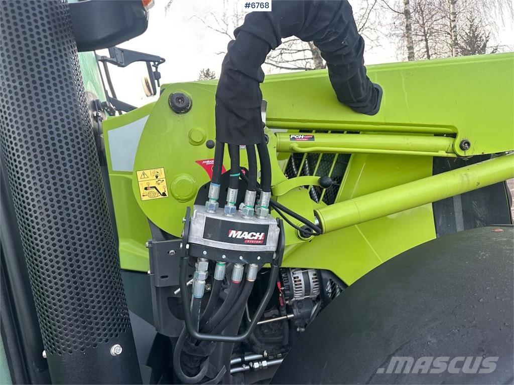 CLAAS Arion 440 Traktorit