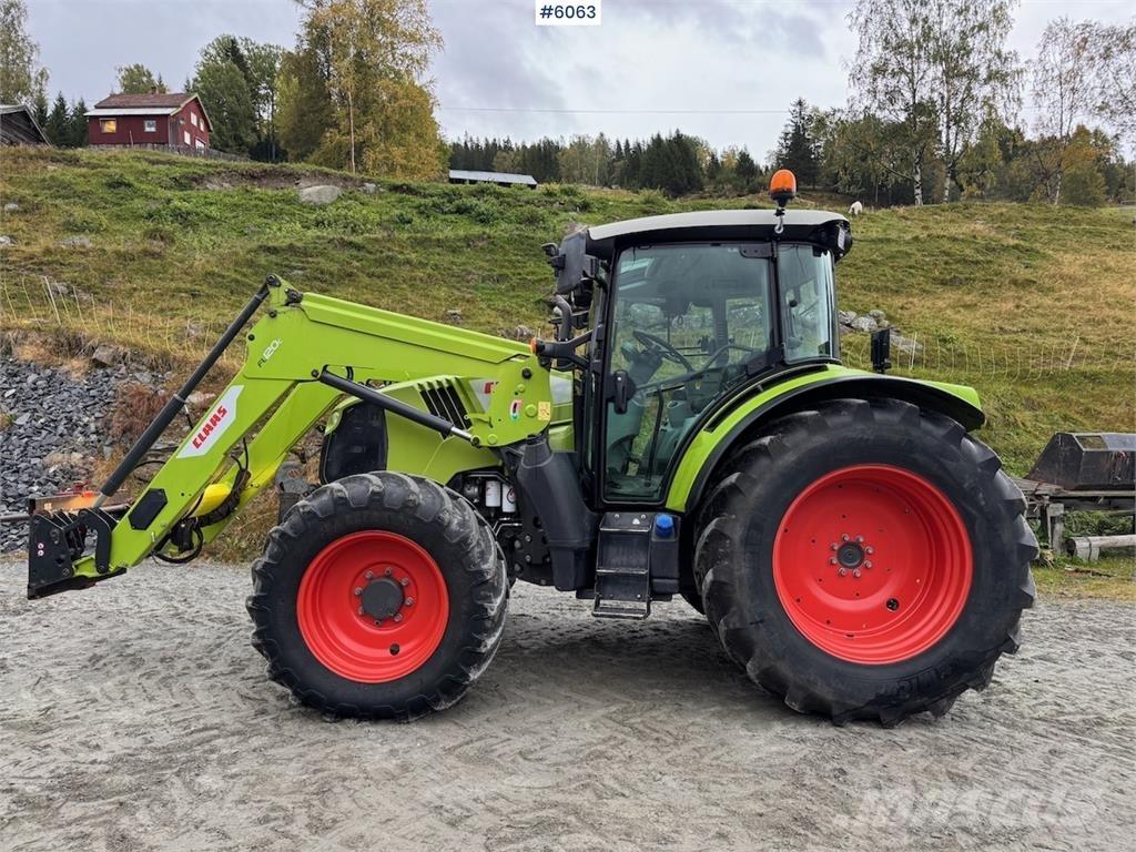 CLAAS Arion 460 Traktorit