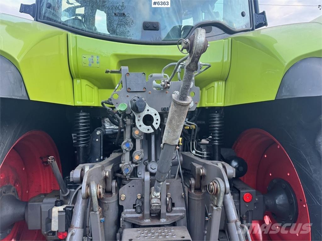 CLAAS Arion 550 Traktorit