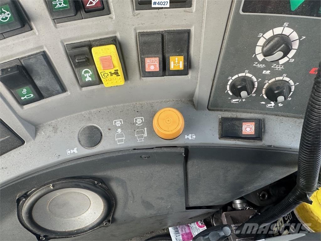 CLAAS Arion 640 Traktorit