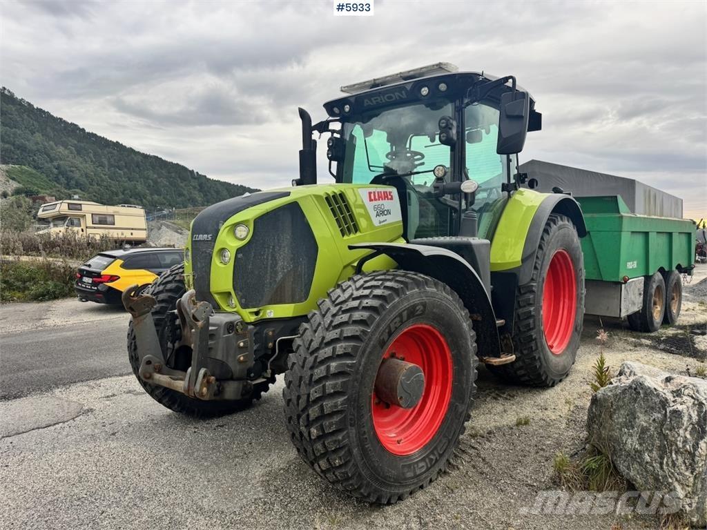 CLAAS Arion 660 Traktorit