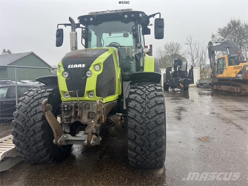 CLAAS Axion 830 Traktorit