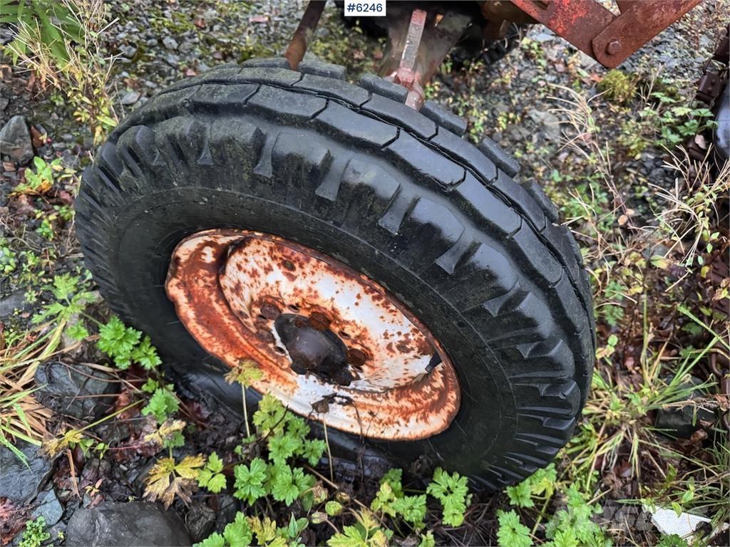 David Brown 885 Traktorit