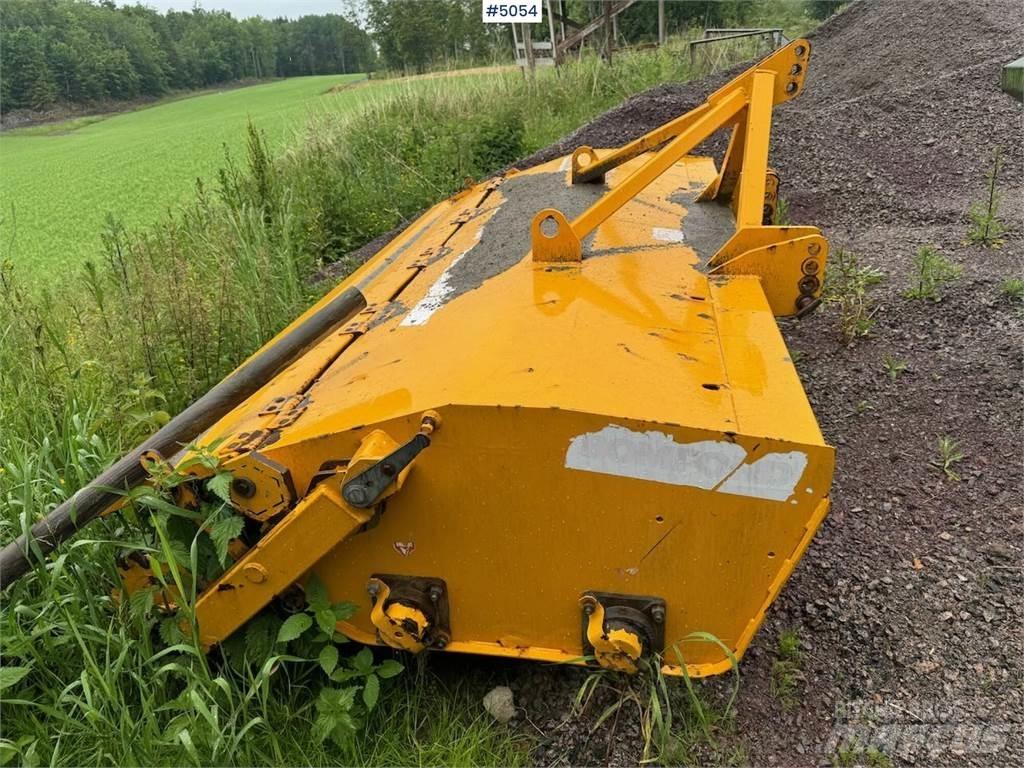  DynaDrive 2600 Muut maanmuokkauskoneet ja lisävarusteet
