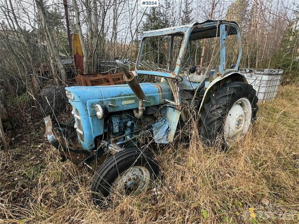 Ford Super Dexta Traktorit