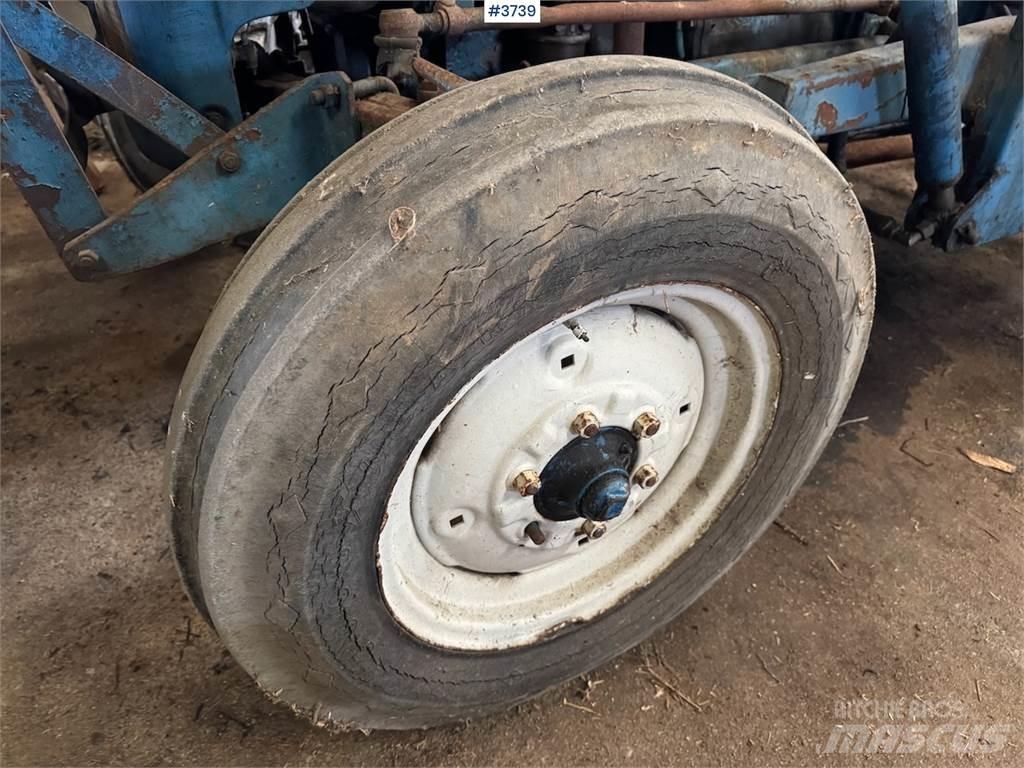 Ford Super Dexta Traktorit