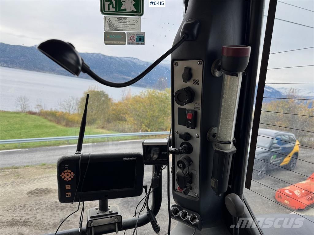 JCB 8310 Fastrac Traktorit