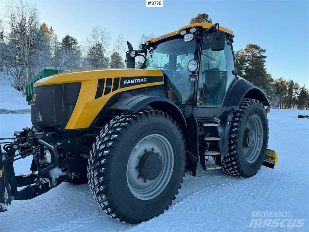 JCB Fastrac 8250 Traktorit